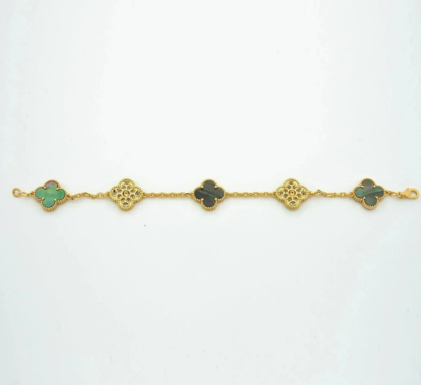 [Everoly JW]  CLOVER 5 MOTIF GRAY MOP BRACELET COLLECTION