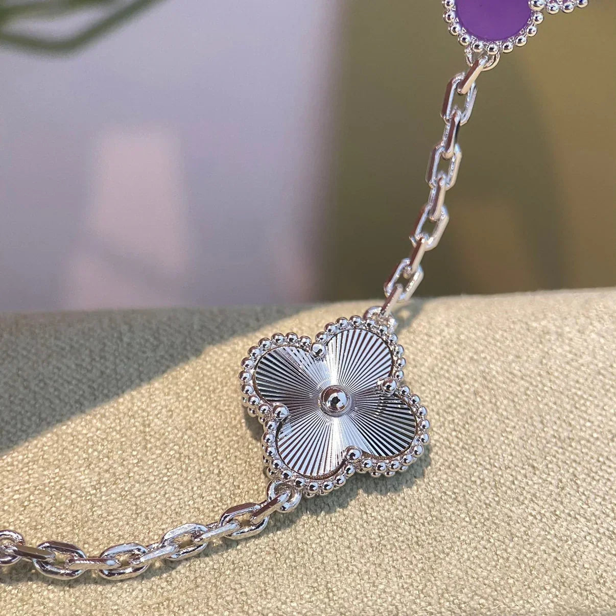 [Everoly JW]  CLOVER 5 MOTIF VIOLET BRACELET COLLECTION