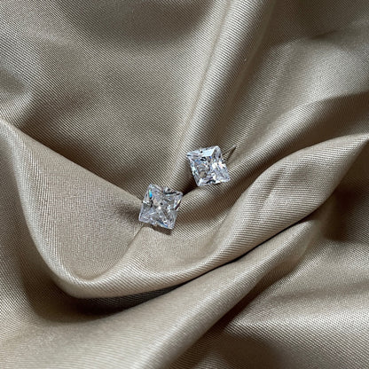 [Violet JW]Stylish Shiny Square Center Stone Stud Earrings