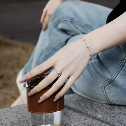 [Violet JW]Four-Leaf Clover Hollow Butterfly Bracelet
