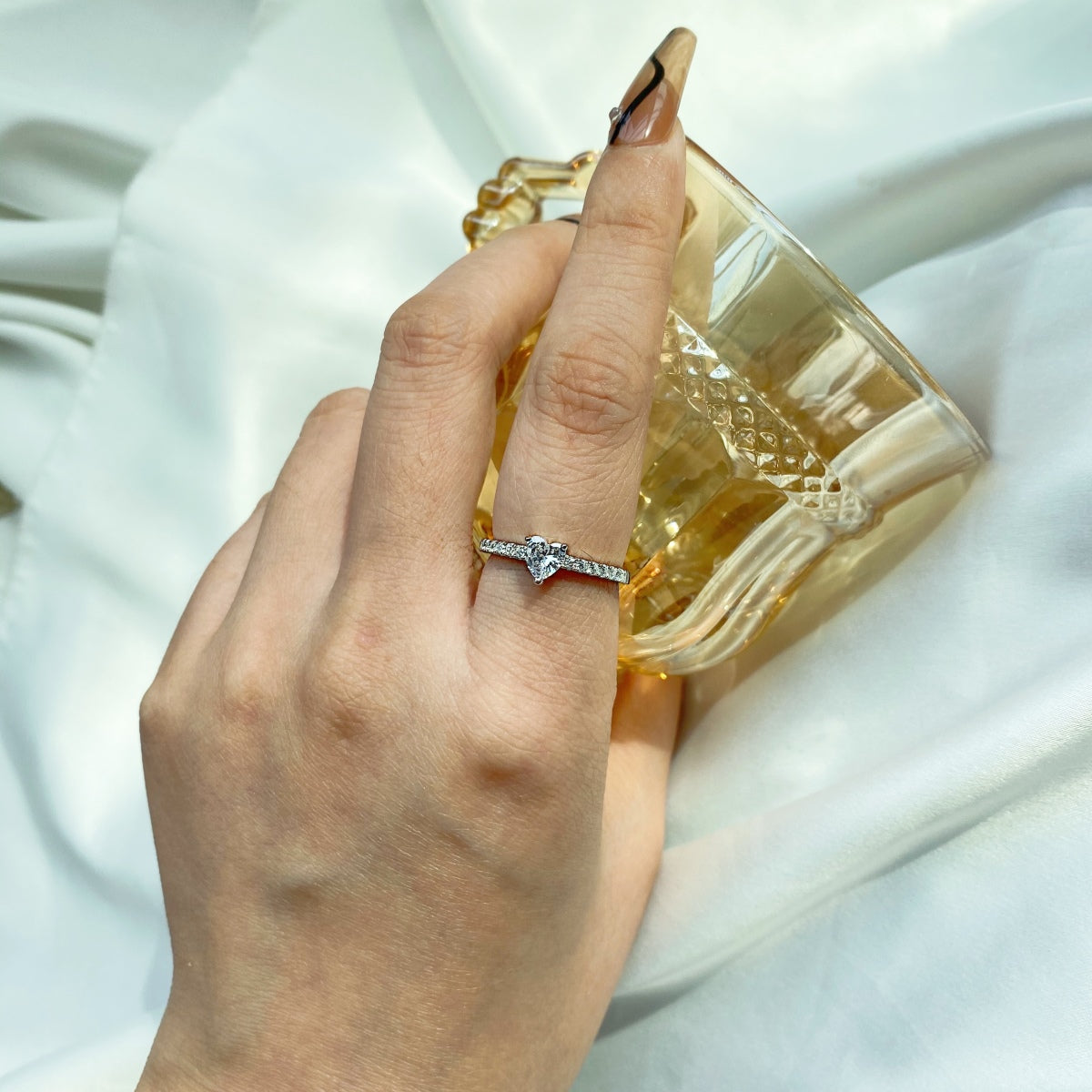 [Violet JW]0.5 Carat CaratEternity Charming Heart Shape Lover Ring