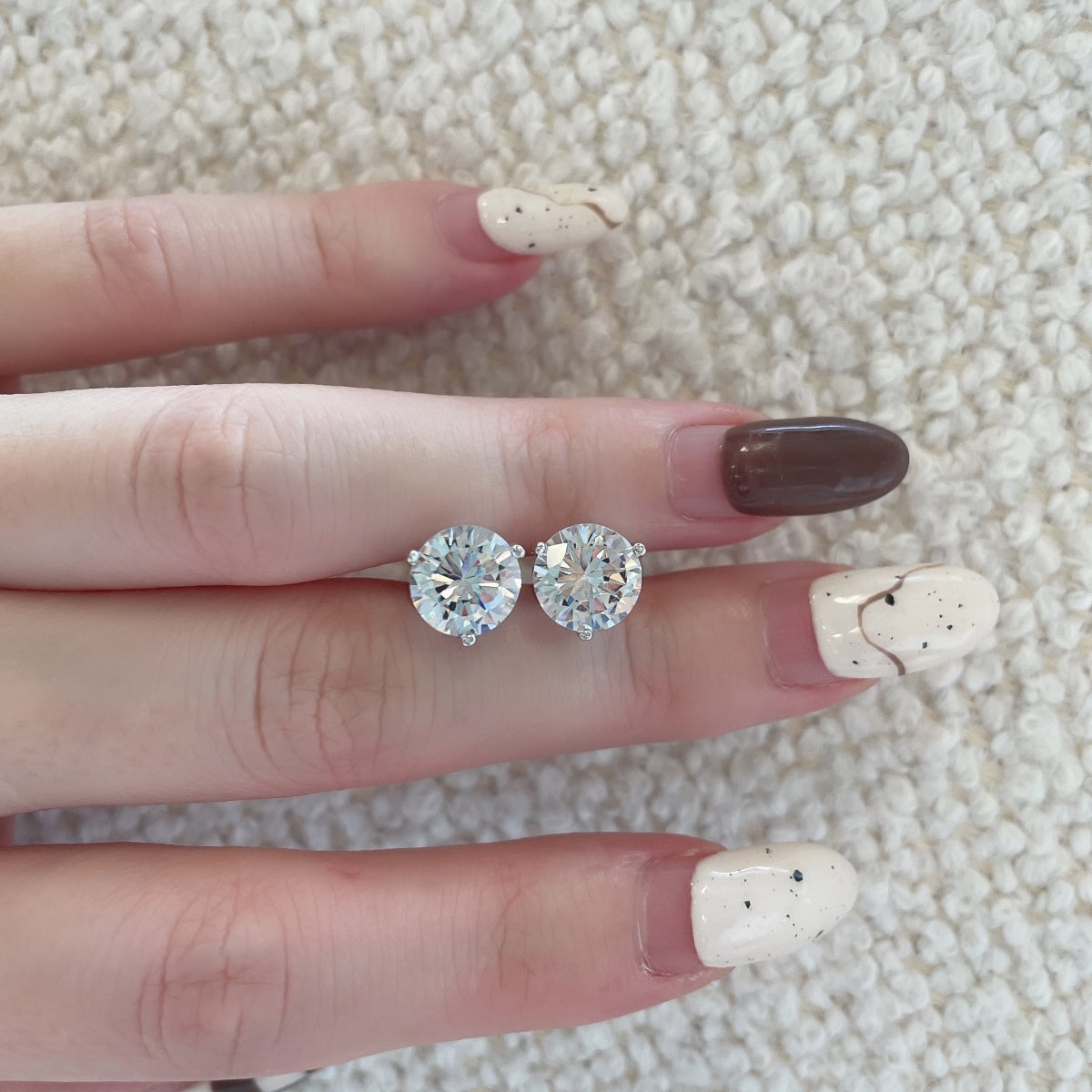 [Violet JW]Dainty Round Shape Earrings