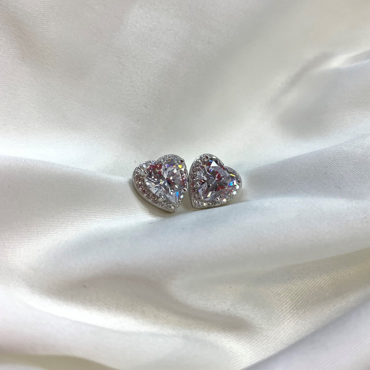 [Violet JW]Sparkling Heart Shape Lover Earrings