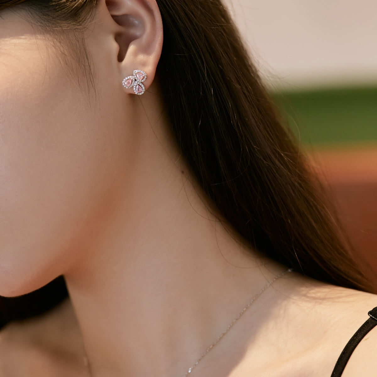 [Violet JW]Ornate Flower Shape Pear Cut Lover Earrings