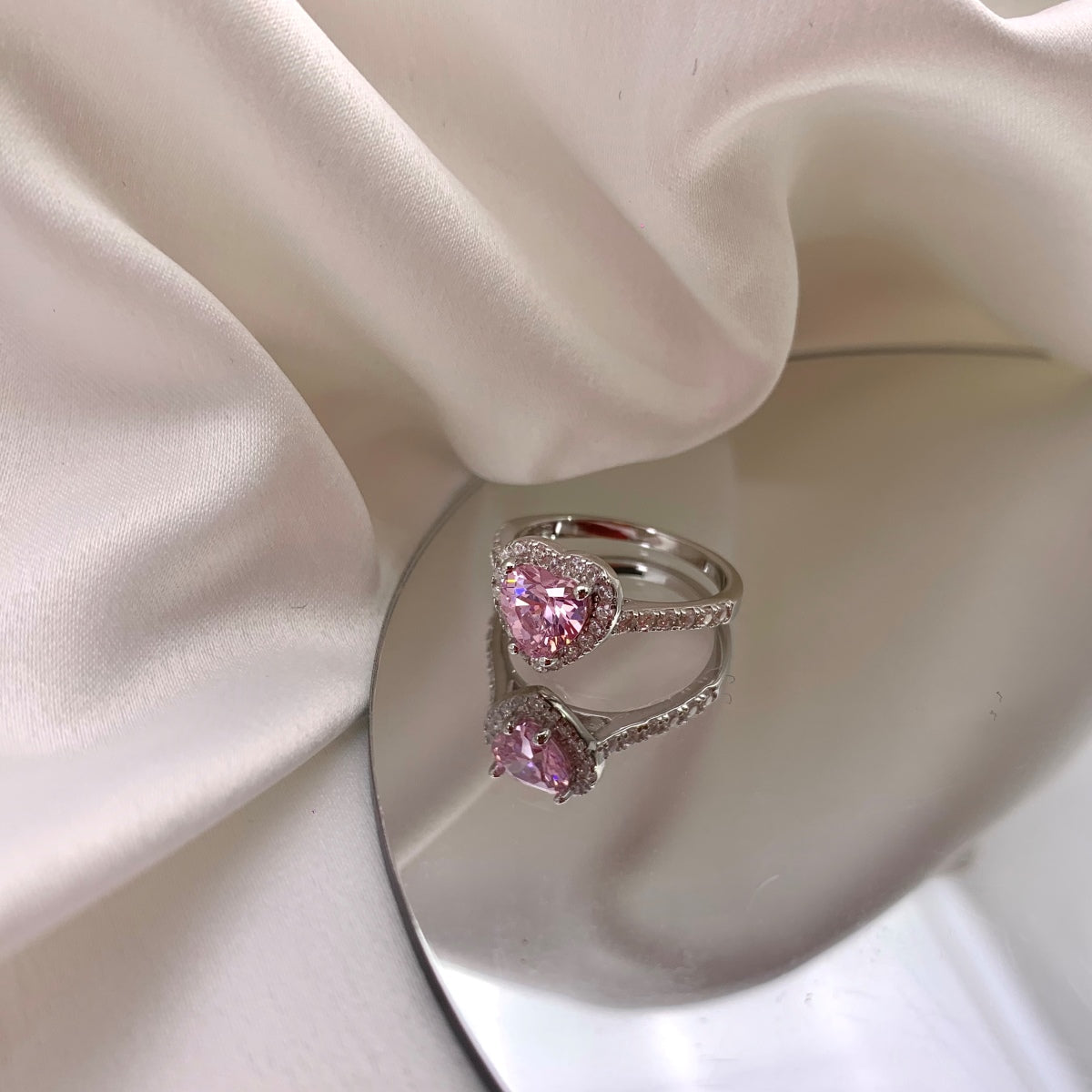 [Violet JW]Eternity Splashy Romantic Heart Shape Lover Ring