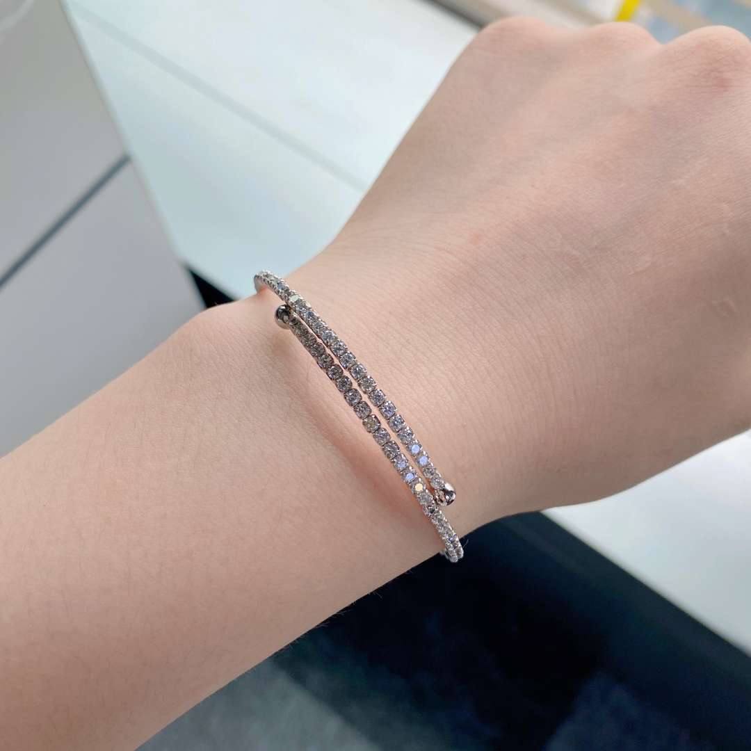 [Violet JW]Row of Diamonds Round Fashion Bracelet
