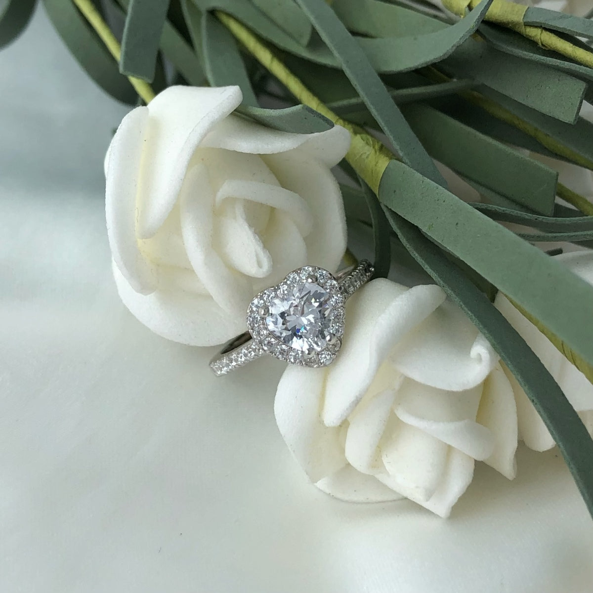 [Violet JW]Eternity Splashy Romantic Heart Shape Lover Ring