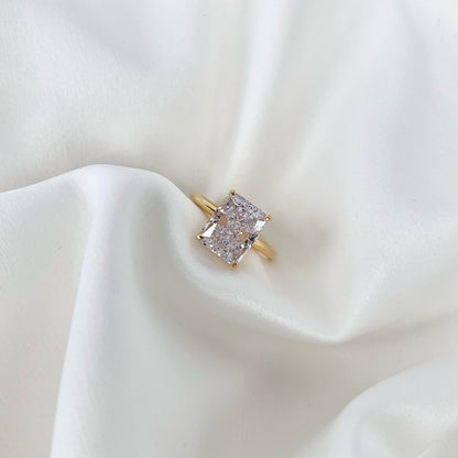 [Violet JW]4.0 Carat Ornate Enchanting Radiand Cut Banquet Ring