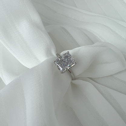 [Violet JW]4.0 Carat Ornate Enchanting Radiand Cut Banquet Ring