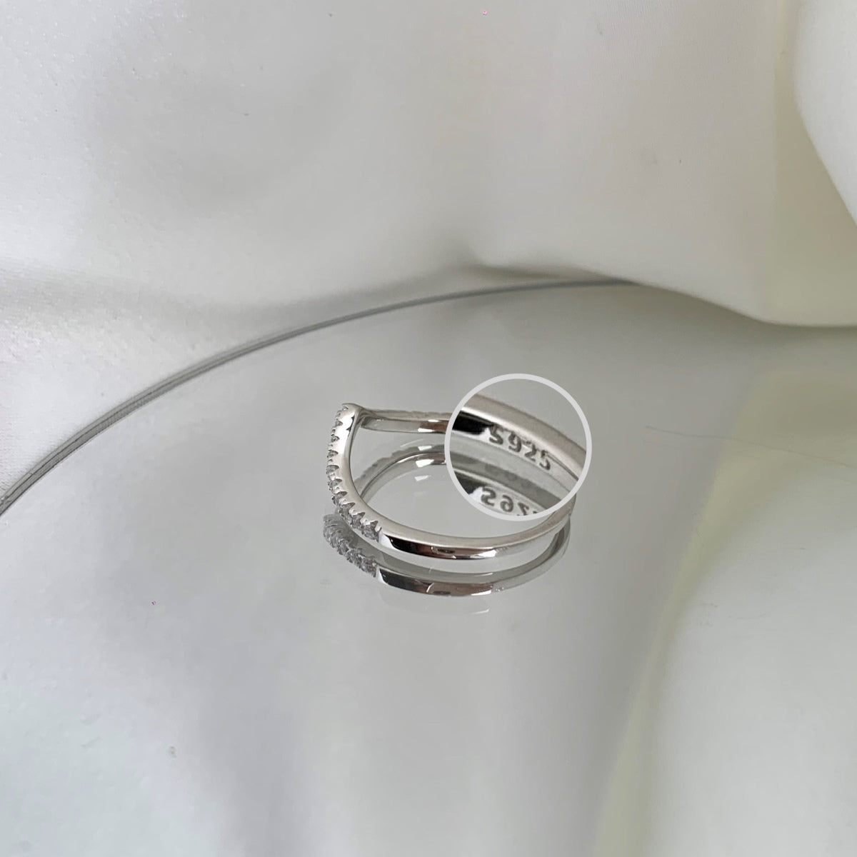 [Violet JW]Elaborate Tennis Band Ring