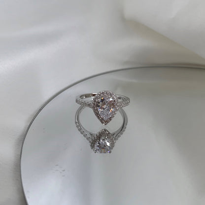 [Violet JW]1.0 Carat Luxurious Resplendent Water Drop Shape Wedding Ring