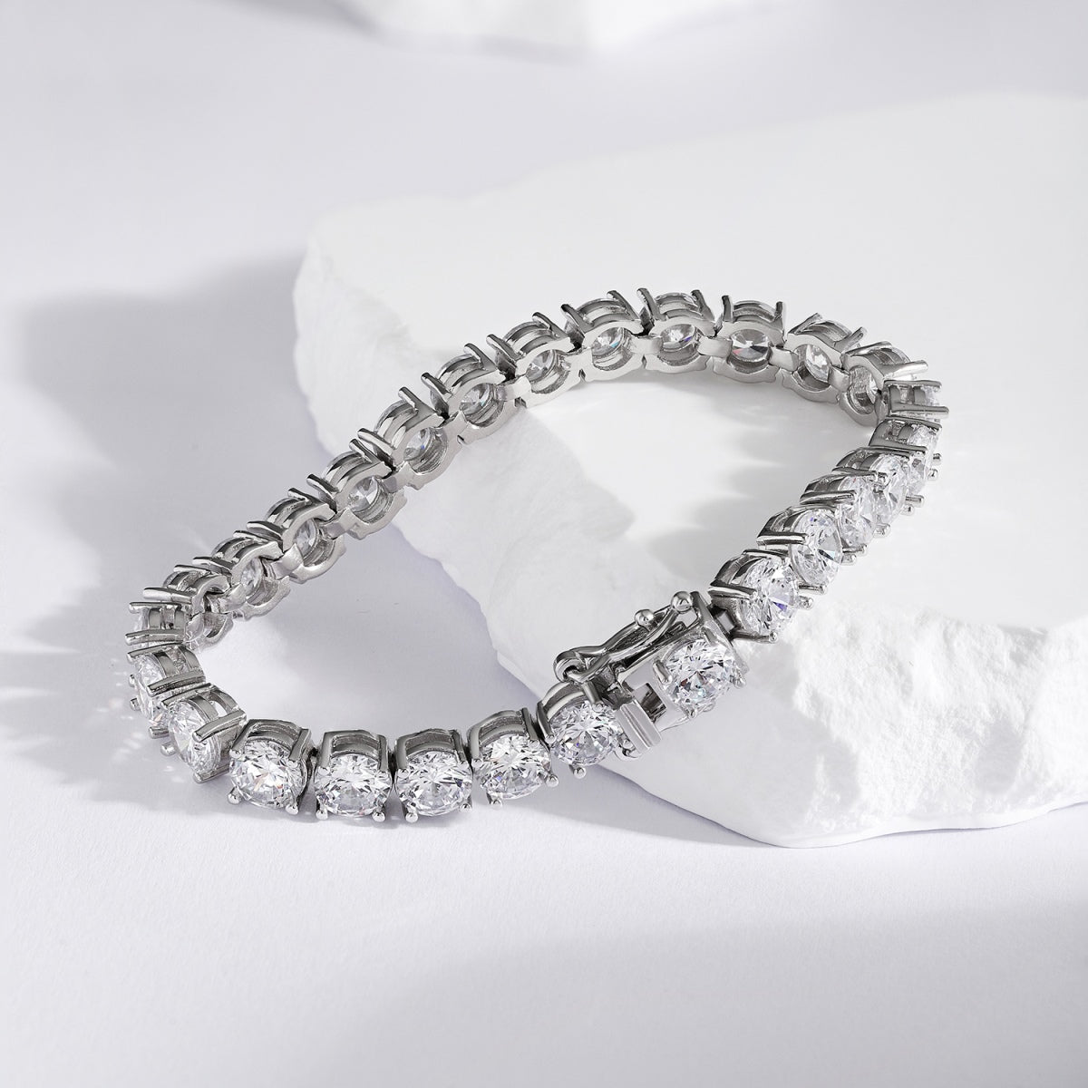 [Violet JW]0.75 Carat Dazzling Round Cut Wedding Bracelet