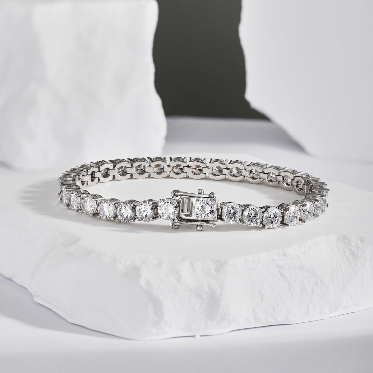 [Violet JW]Ornate Sparkling Round Cut Wedding Bracelet