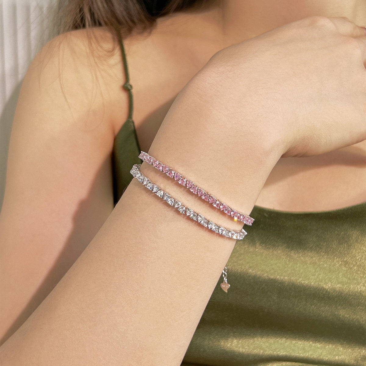 [Violet JW]Dazzling Romantic Heart Shape Lover Bracelet