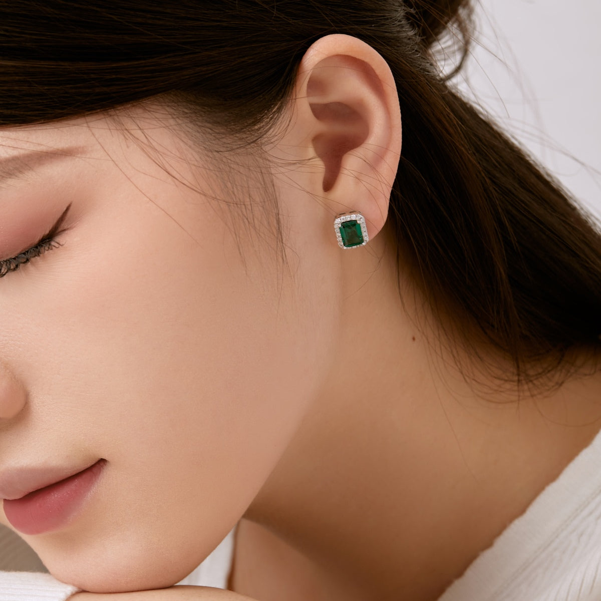 [Violet JW]Luxurious Dainty Emerald Cut Banquet Earrings