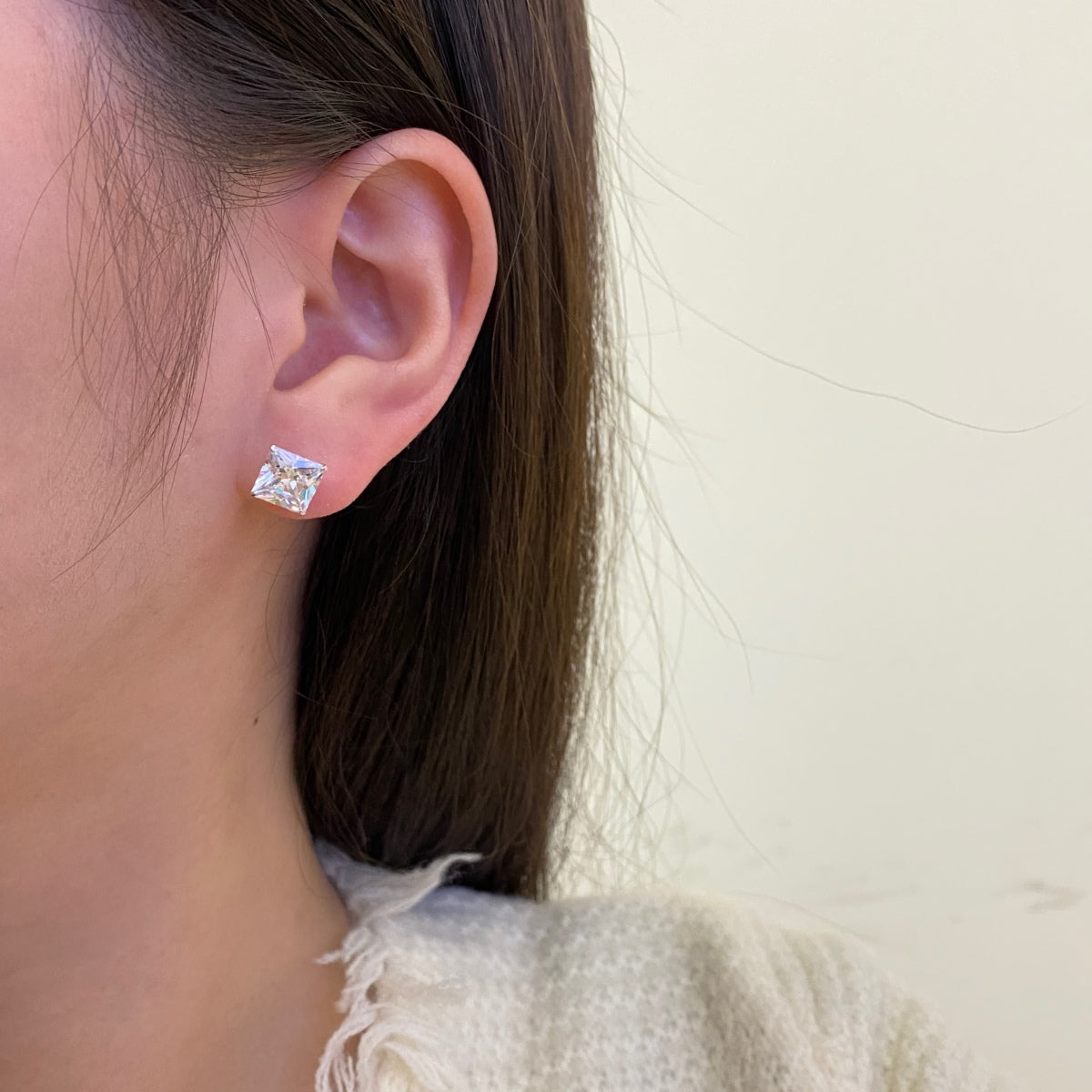 [Violet JW]Ornate Square Shape Earrings