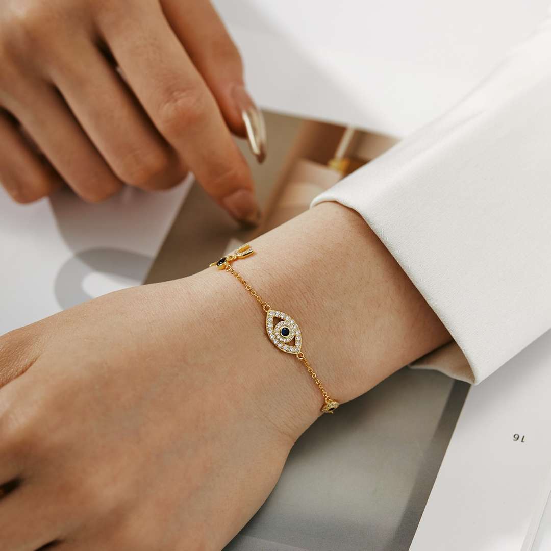 [Violet JW]Dainty Eye Shape Bracelet