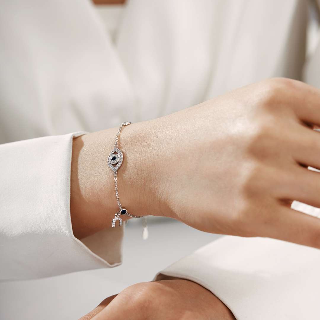 [Violet JW]Dainty Eye Shape Bracelet