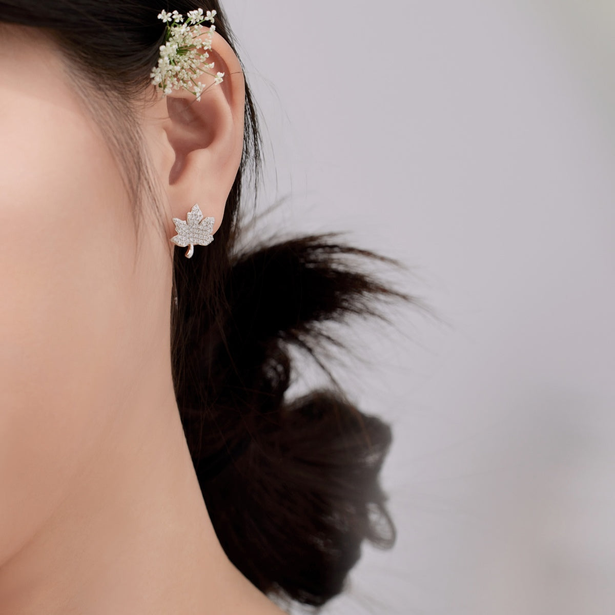 [Violet JW]Exquisite Maple Leaf Design Earrings