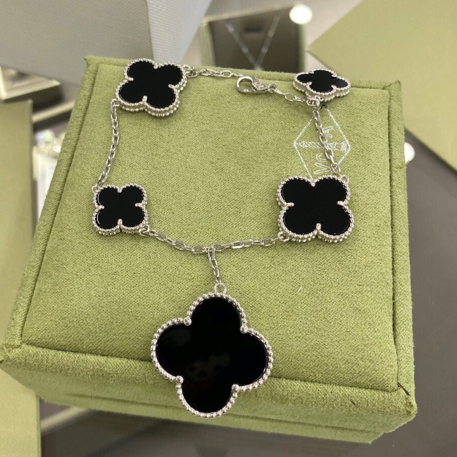 [Everoly JW]CLOVER 5 MOTIFS SIVLER ONYX BRACELET