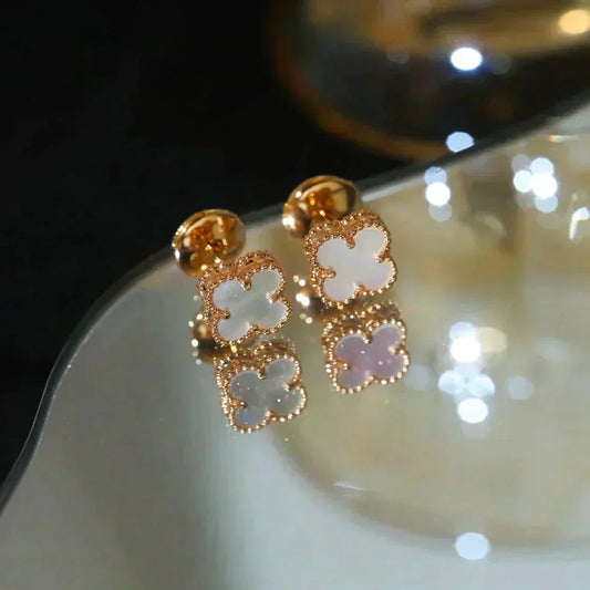 [Everoly JW]CLOVER MINI 9.5MM WHITE MOP EARRINGS