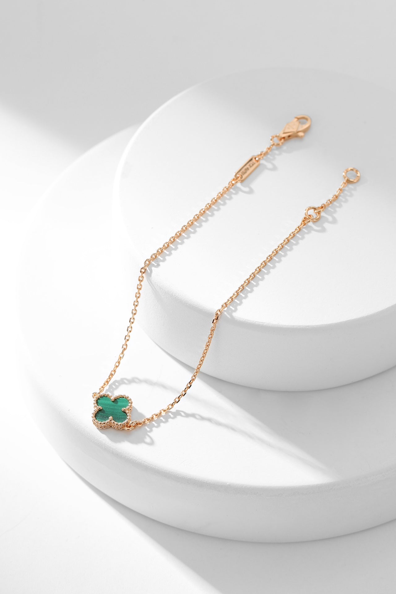 [Everoly JW]CLOVER BRACELET MALACHITE 1 MOTIF