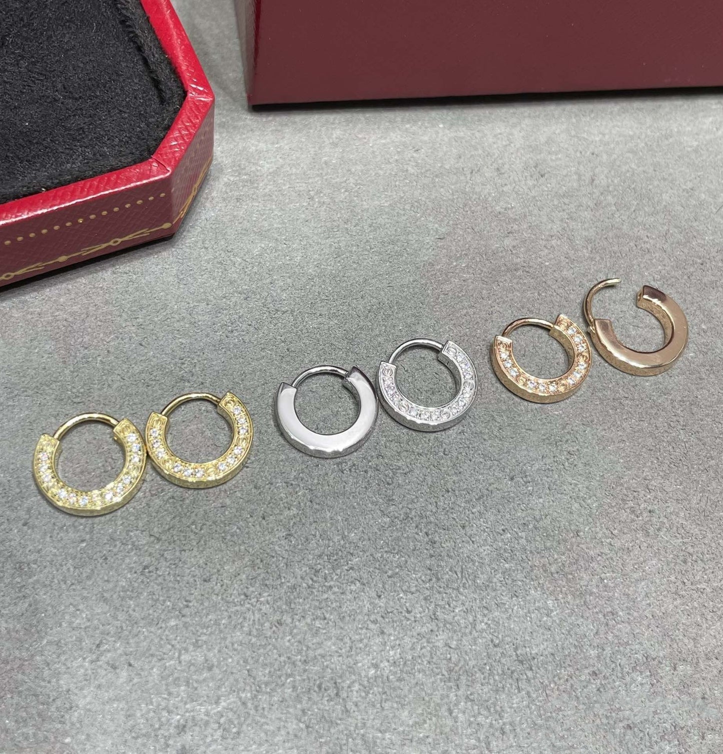 [Everoly JW]LOVE DIAMOND EARRINGS