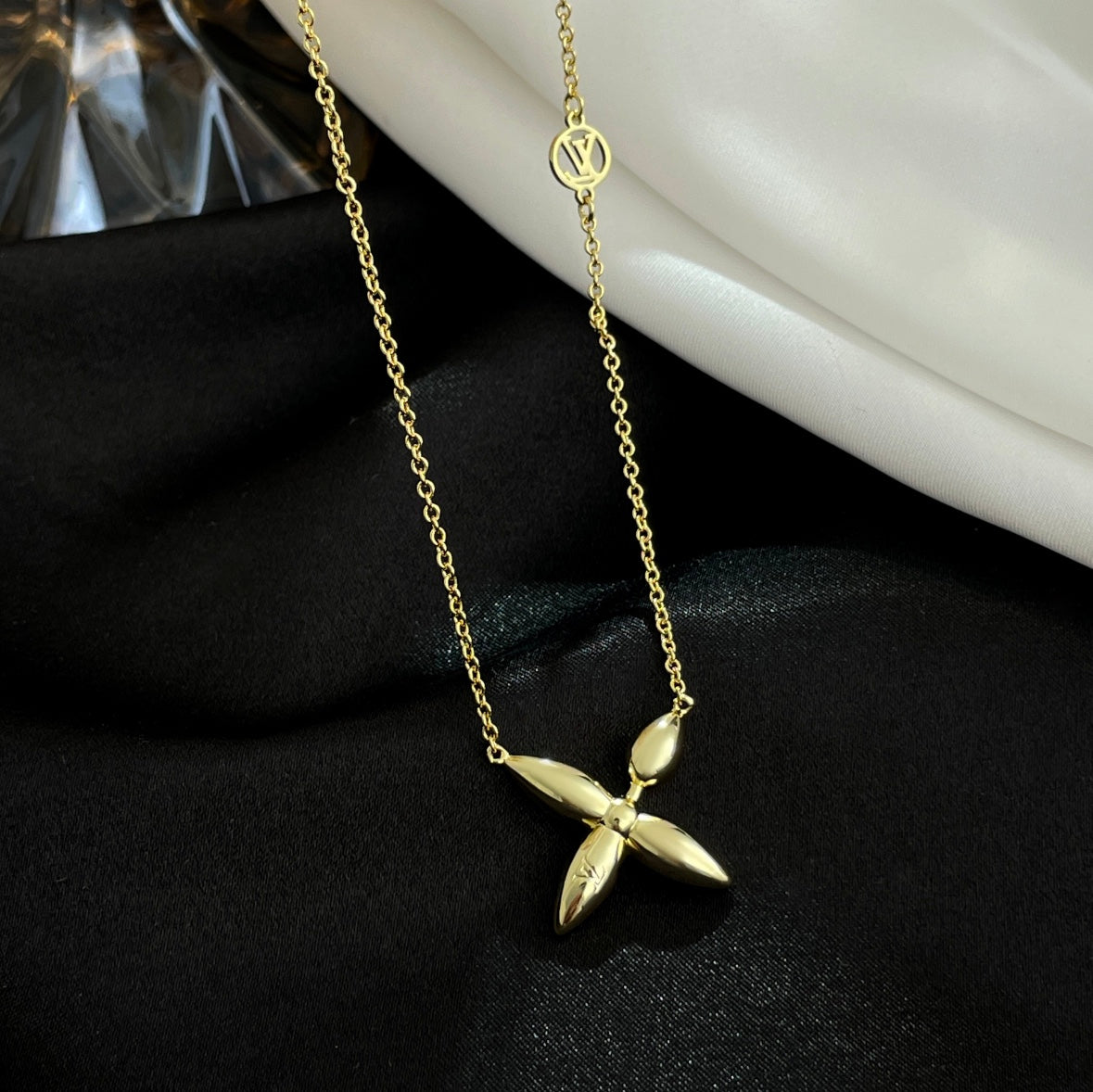 [Everoly JW]LOUISETTE GOLD NECKLACE