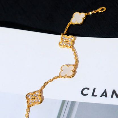 [Everoly JW] CLOVER WHITE PEARL MOP 5 MOTIF BRACELET COLLECTION
