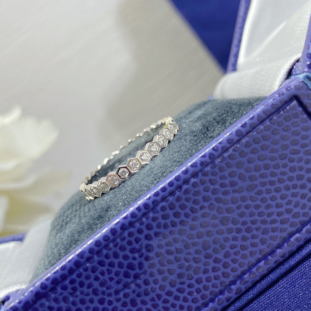 [Everoly JW]BEE LOVE DIAMOND PAVED SMALL RING