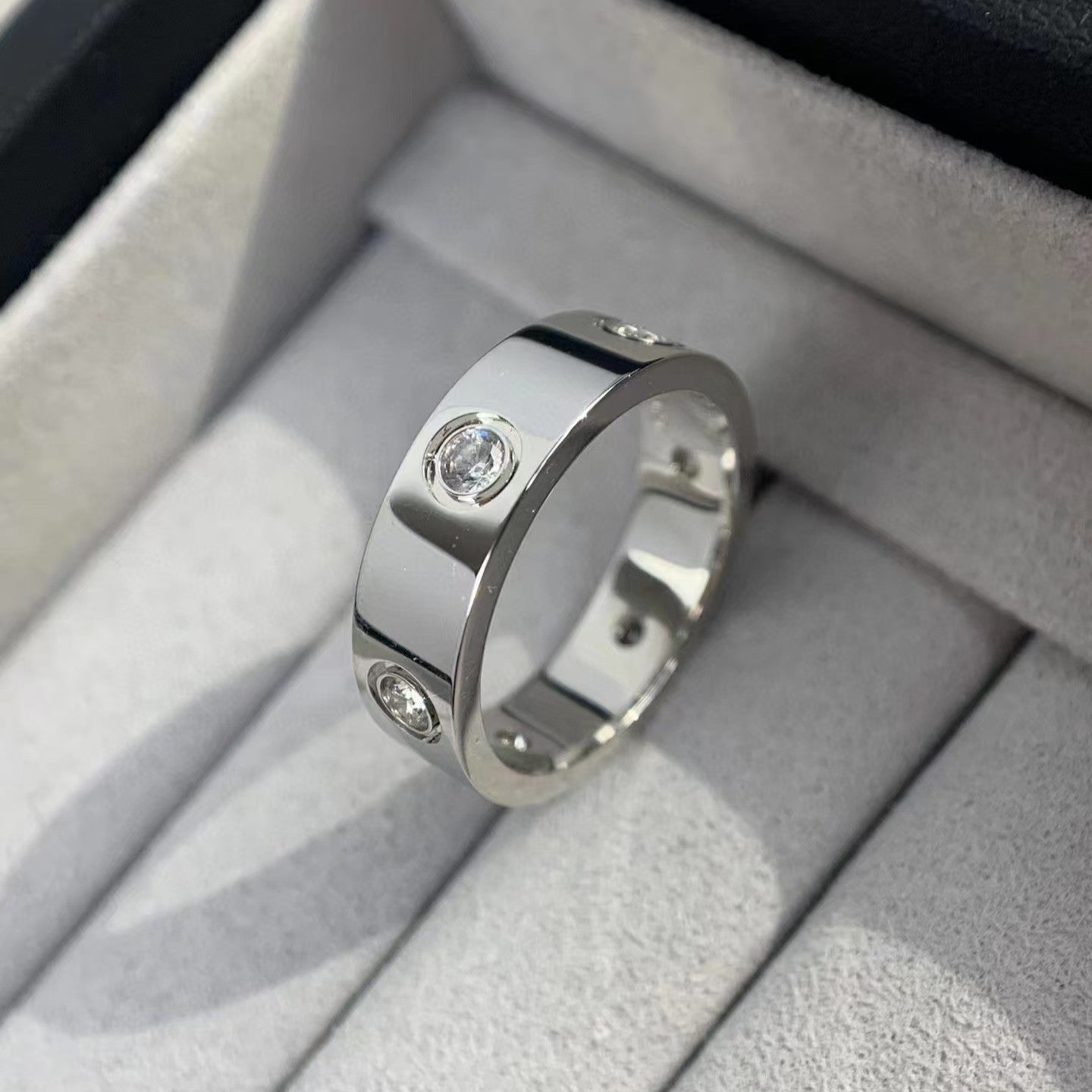 [Everoly JW]Liebesring 5,5 mm 6 Diamanten Silber