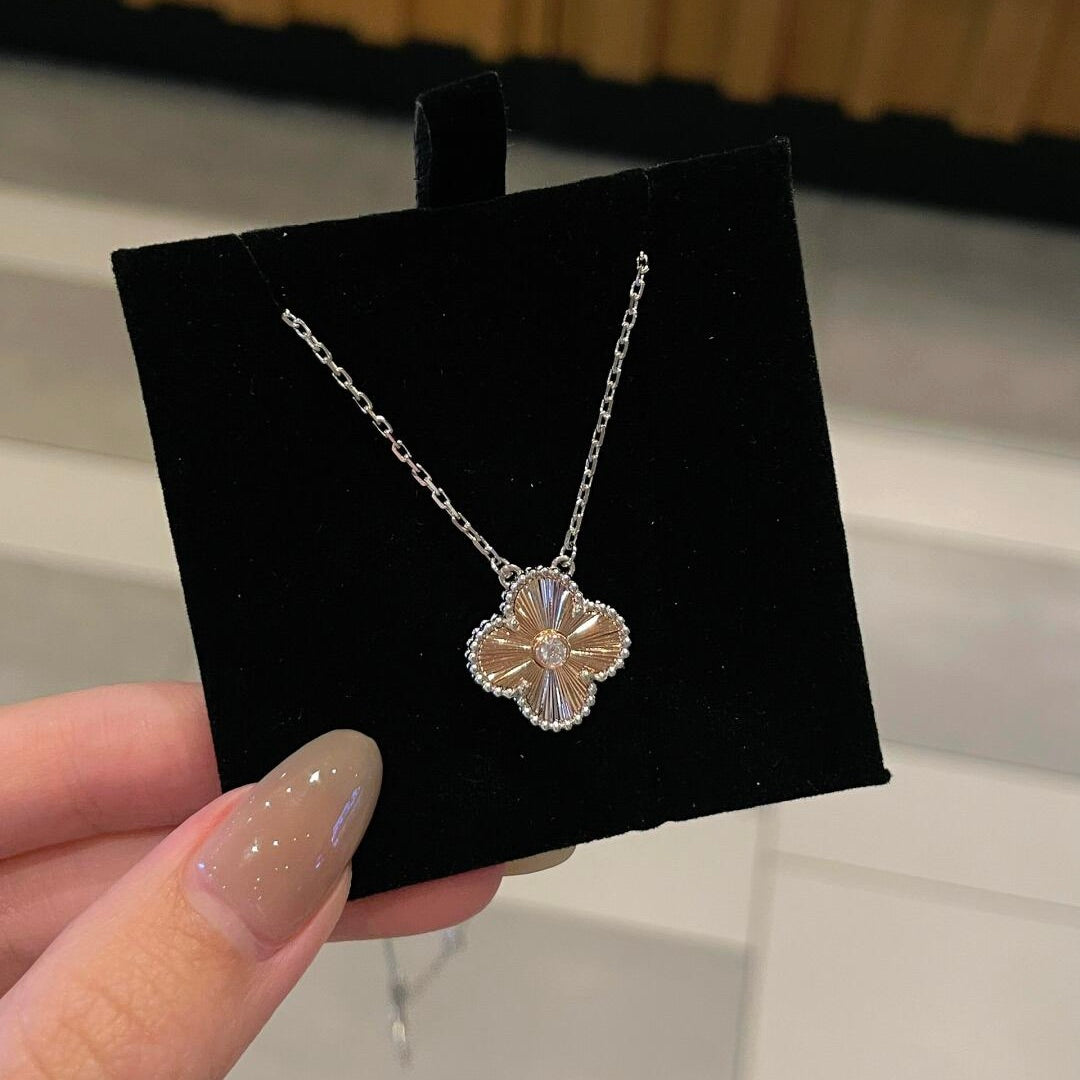 [Everoly JW]CLOVER 15MM DIAMANT-LASER-HALSKETTE - WEIHNACHTEN 2024 SONDEREDITION