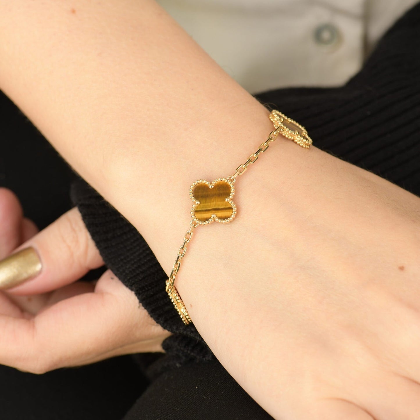 [Violet JW]CLOVER  5 MOTIFS TIGER EYE BRACELET