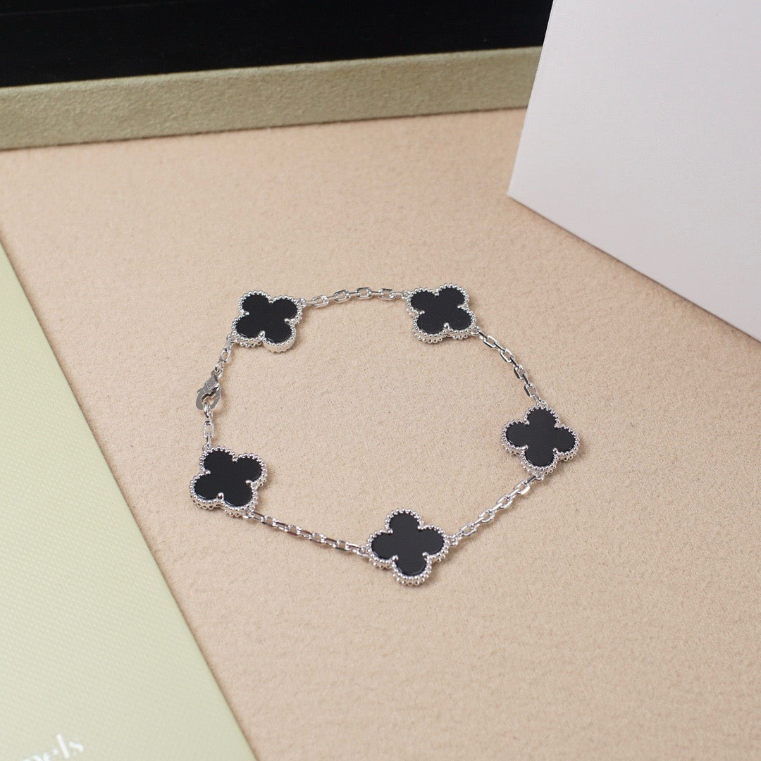 [Violet JW]CLOVER 5 MOTIF ONYXS  BRACELET SILVER