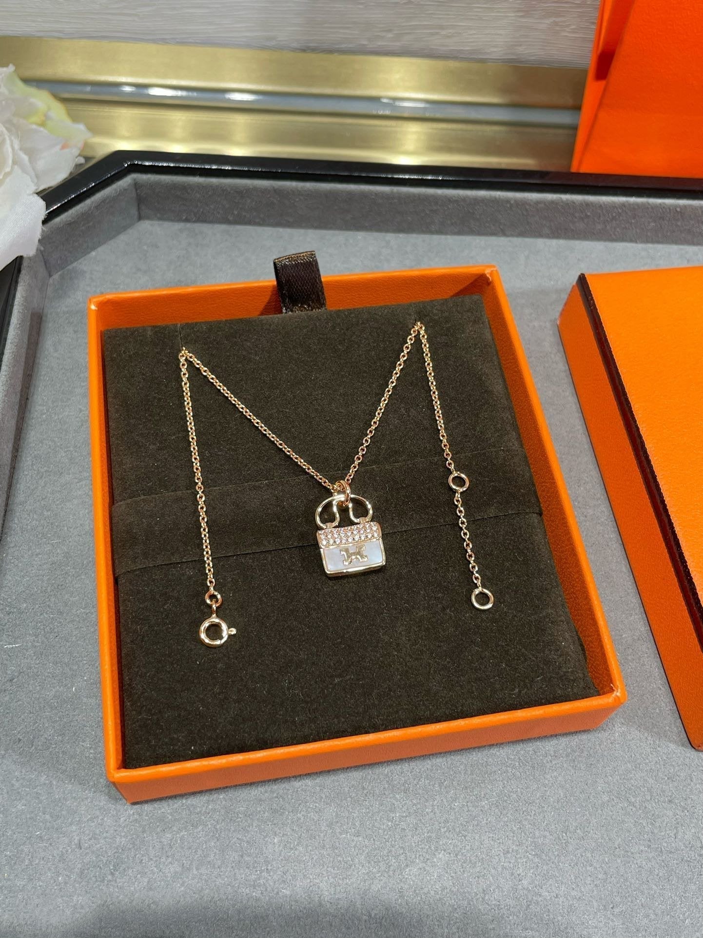[Everoly JW]H CIRCE MOISSANITE PENDANT NECKLACE GOLD
