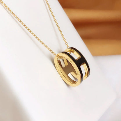 [Everoly JW]HM CLIC BLACK ENAMEL GOLD NECKLACE