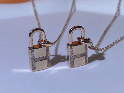[Everoly JW]HM ADVANCED NICHE LOCK HEAD NECKLACE DIAMONDS