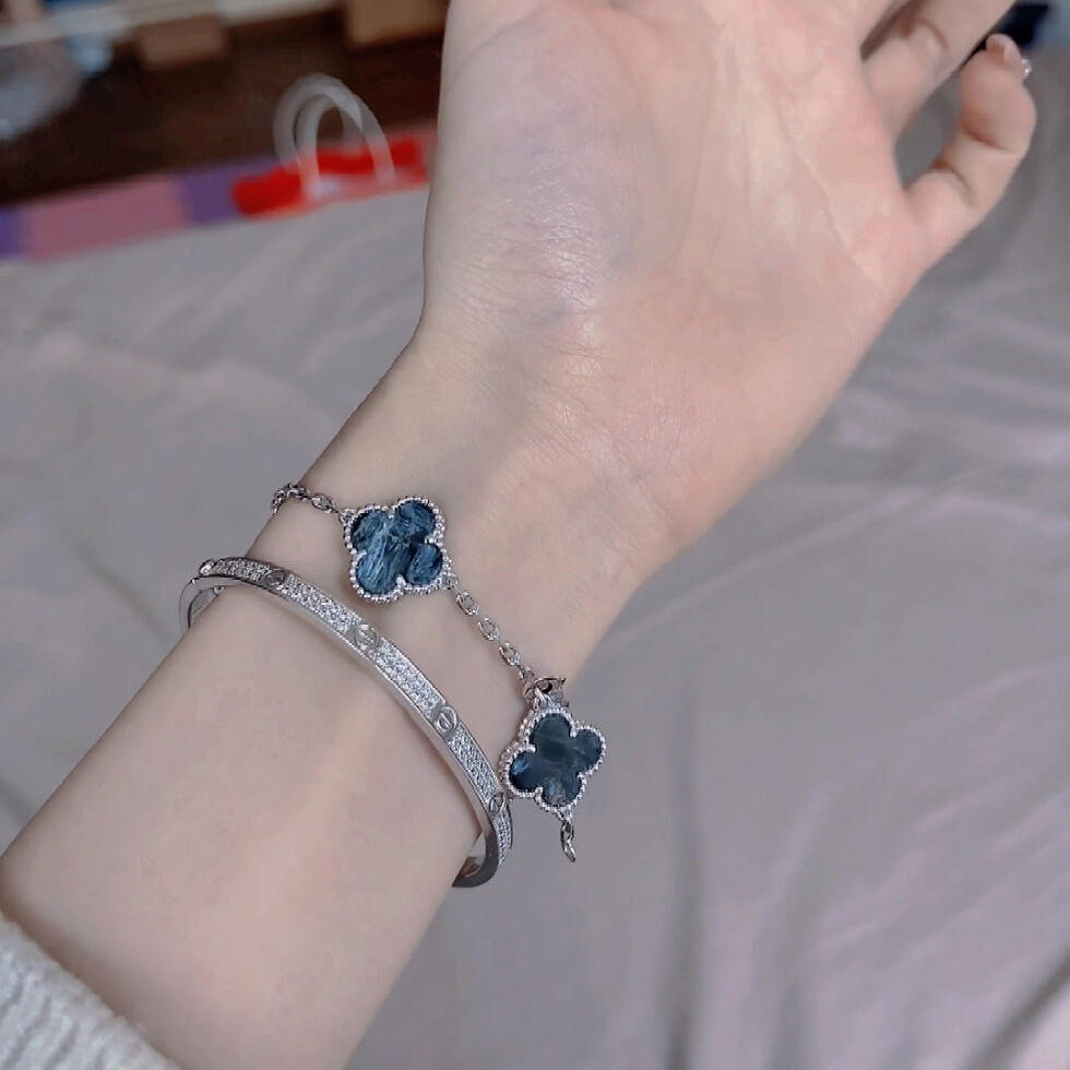 [Violet JW]CLOVER 5 MOTIF PIETERSITE SILVER BRACELET