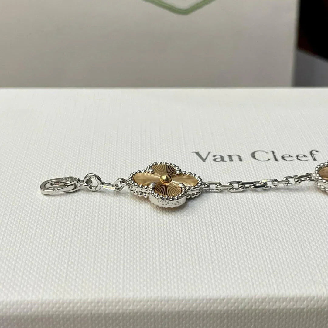 [Everoly JW]  CLOVER 5 MOTIF LASER BRACELET COLLECTION