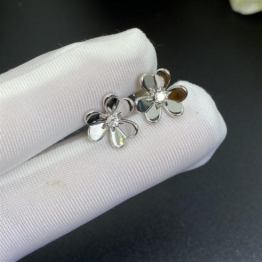 [Everoly JW]FRIVOLE MINI SILVER FLOWER EARRINGS