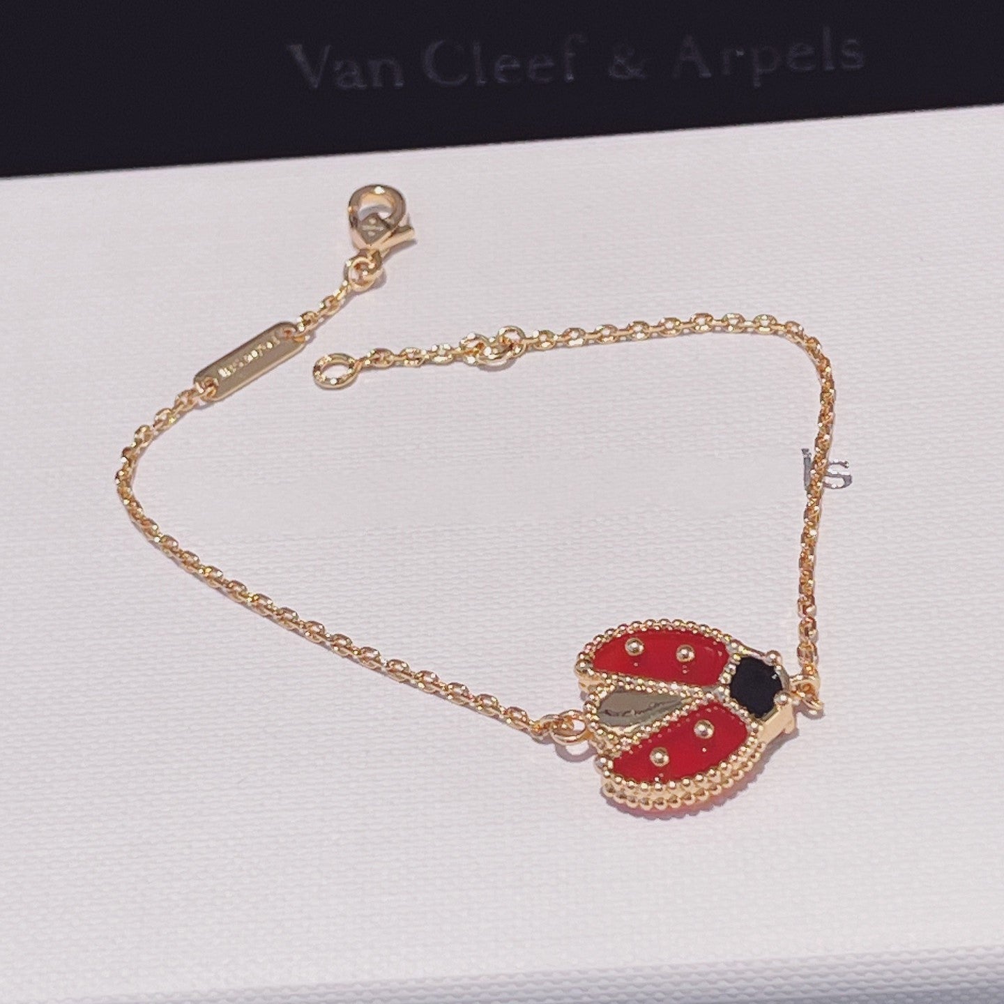 [Everoly JW]LUCKY SPRING 1 MOTIF PINK GOLD BRACELET
